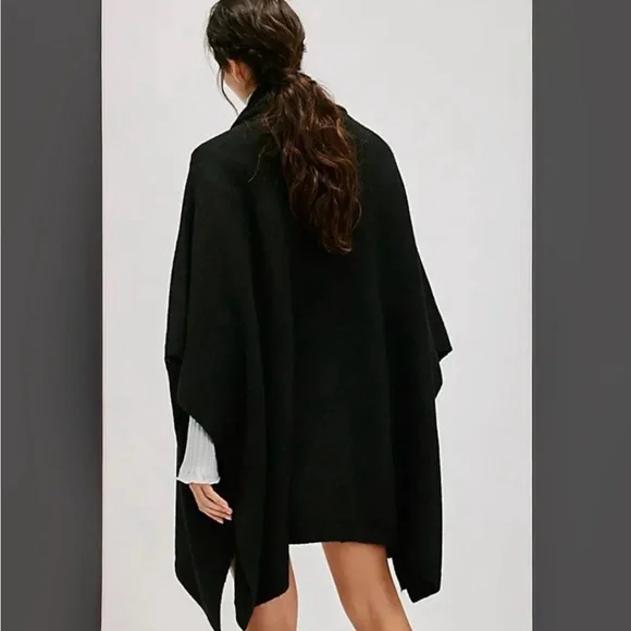 New FREE PEOPLE Ellie Scarf Wrap Duster | Black sweater scarf MSRP $128 OS - Picture 3 of 4